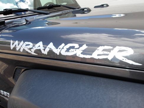 Used 2020 Jeep Wrangler Sport AWD/4WD image 31