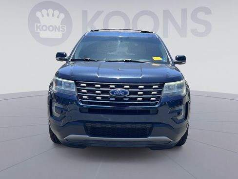 Used 2016 Ford Explorer XLT AWD/4WD image 4