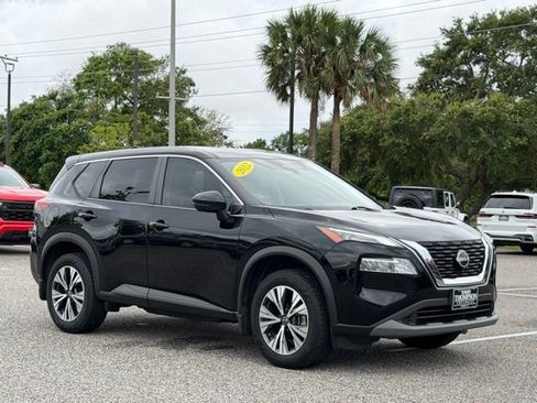 Used 2022 Nissan Rogue SV FWD image 8