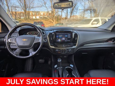 Used 2020 Chevrolet Traverse LT w/ LT Premium Package AWD/4WD image 19