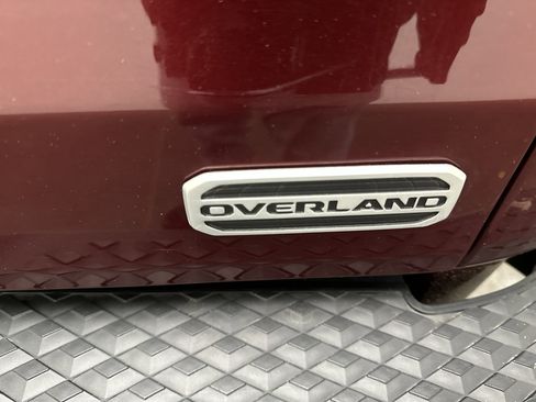 Used 2021 Jeep Gladiator Overland w/ Uconnect 4C Nav & Sound Group image 15