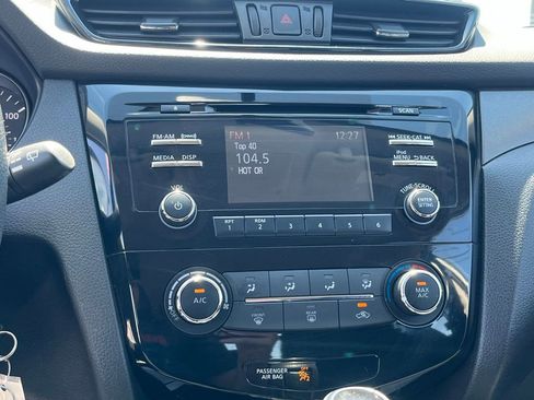 Used 2017 Nissan Rogue Sport S w/ S Appearance Package image 13