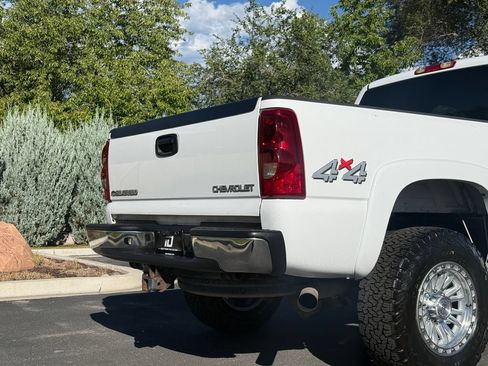Used 2003 Chevrolet Silverado 2500 LS AWD/4WD image 15