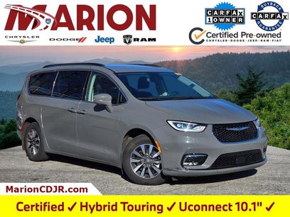 Used 2021 Chrysler Pacifica Touring