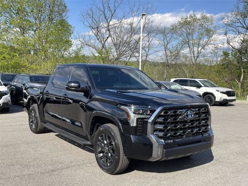 Used 2024 Toyota Tundra Platinum AWD/4WD image 7