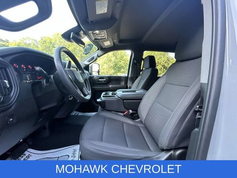 Used 2025 Chevrolet Silverado 2500 Custom w/ Custom Value Package AWD/4WD image 19