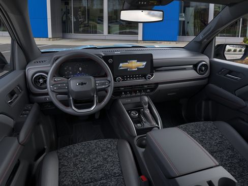 Used 2026 Chevrolet Colorado Z71 image 15