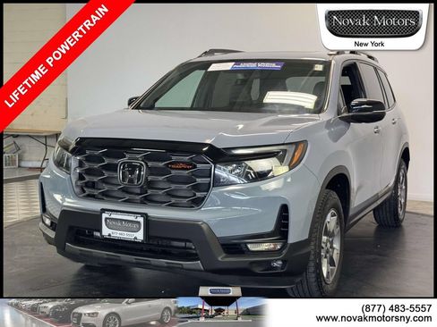 Used 2022 Honda Passport TrailSport image 4