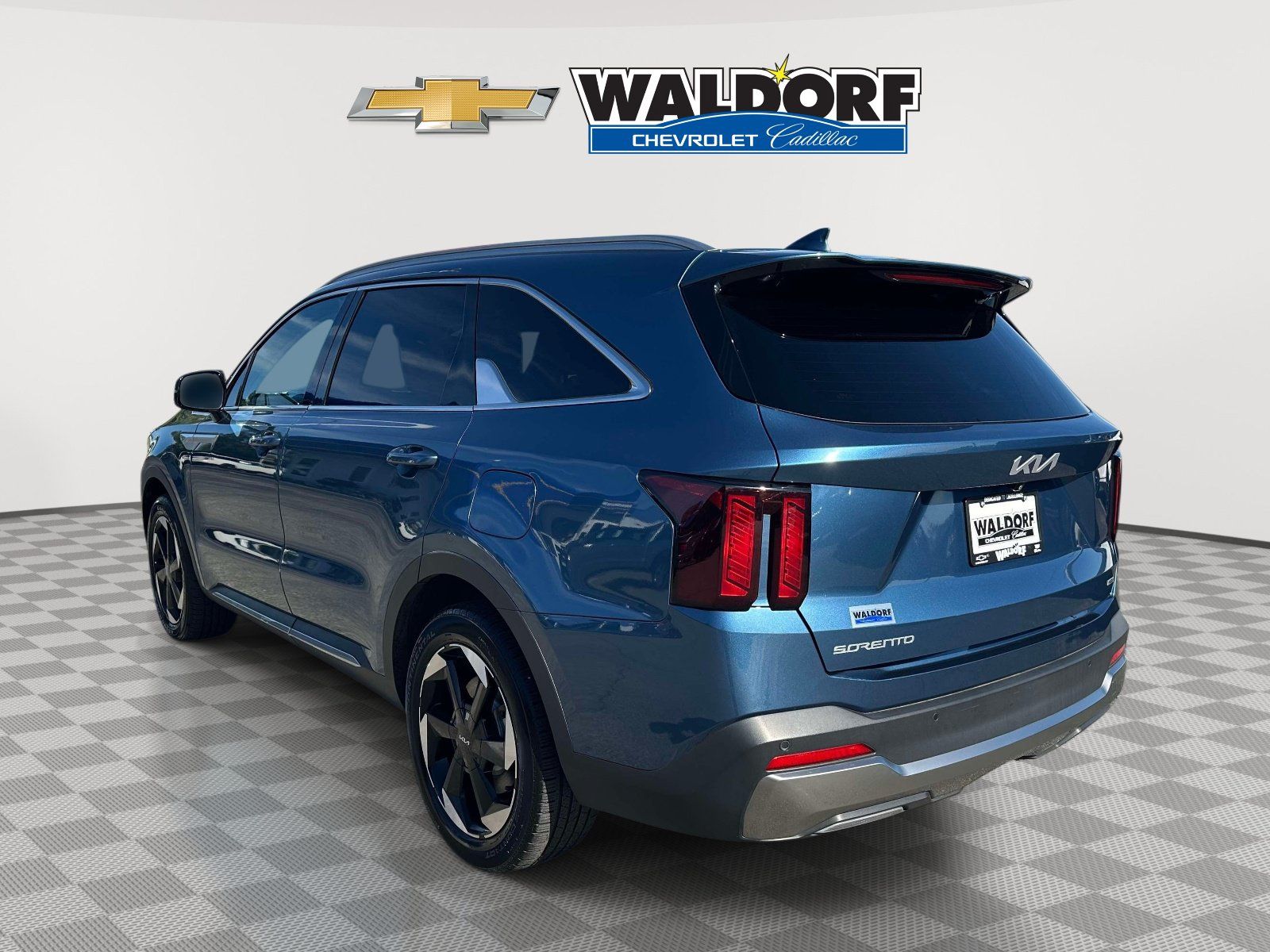 Used 2025 Kia Sorento EX AWD/4WD image 4