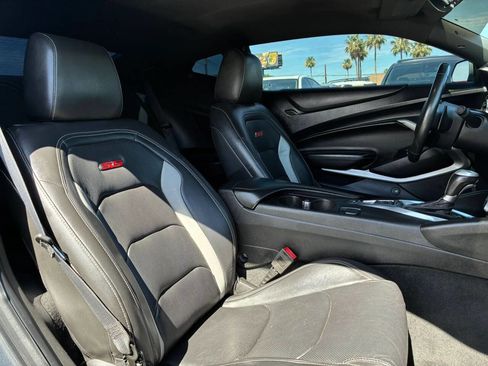 Used 2016 Chevrolet Camaro SS RWD image 23