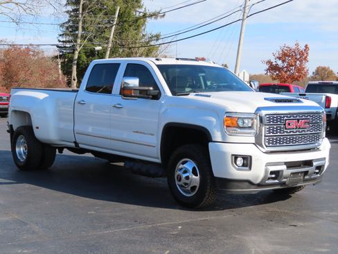 Used 2018 GMC Sierra 3500 Denali w/ Duramax Plus Package image 58