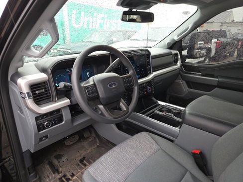 Certified 2024 Ford F250 XLT w/ Black Appearance Package image 9