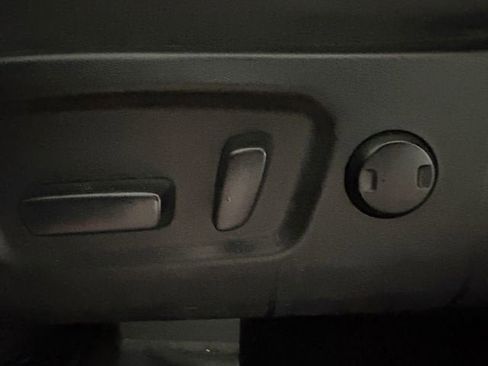 Used 2017 Toyota Highlander Limited Platinum image 7