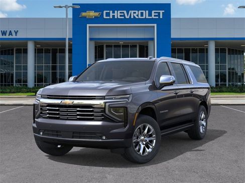 New 2026 Chevrolet Suburban Premier image 6