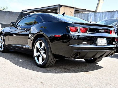 Used 2010 Chevrolet Camaro LT w/ RS Package RWD image 5