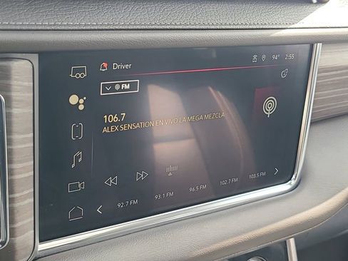 Used 2024 GMC Yukon Denali RWD image 31