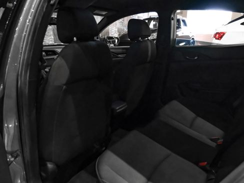 Used 2018 Honda Civic Sport image 29