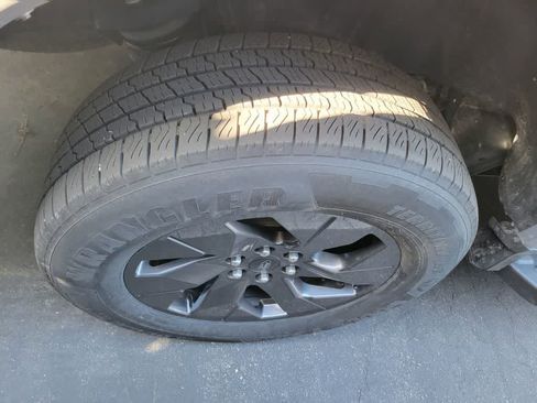 Used 2025 Ford F150 Lightning Flash image 8