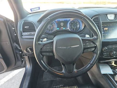 Used 2016 Chrysler 300 S image 11