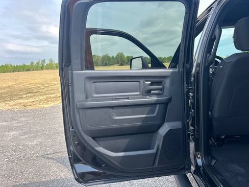 New 2025 RAM 2500 Tradesman AWD/4WD image 38