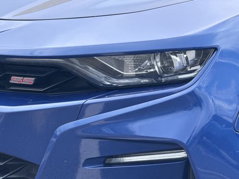 Used 2020 Chevrolet Camaro SS RWD image 6