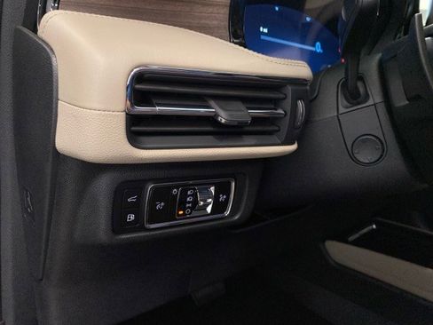 New 2025 Lincoln Corsair Grand Touring w/ Equipment Group 301A image 17