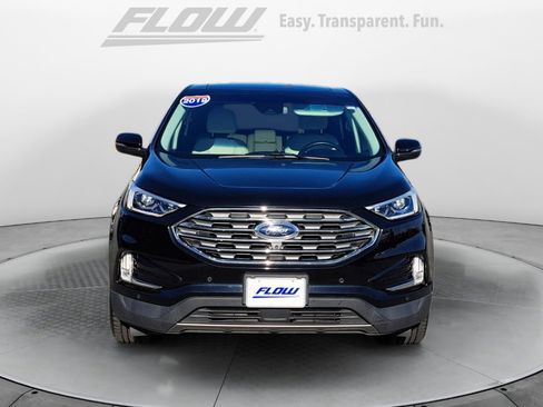 Used 2019 Ford Edge Titanium w/ Equipment Group 301A image 3