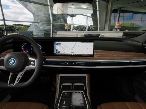 New 2026 BMW i7 eDrive50 w/ Executive Package RWD image 38