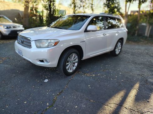 Used 2009 Toyota Highlander Limited image 1