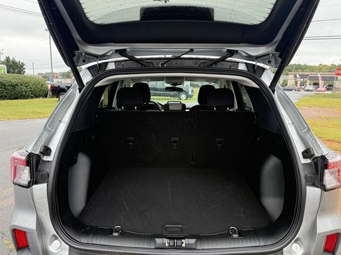 Used 2022 Ford Escape SE w/ Convenience Package image 5