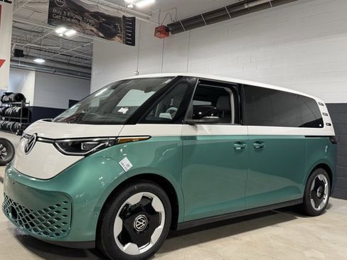 New 2025 Volkswagen ID. Buzz Pro S Plus image 42
