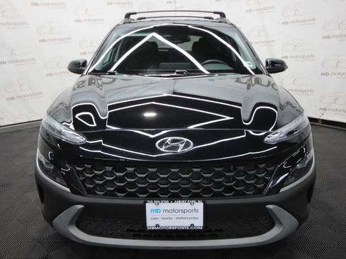 Used 2023 Hyundai Kona SEL AWD/4WD image 11