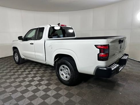 Used 2023 Nissan Frontier S image 5