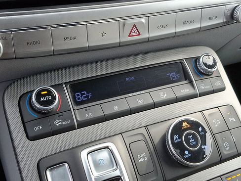 Used 2022 Hyundai Palisade SEL w/ Convenience Package image 17