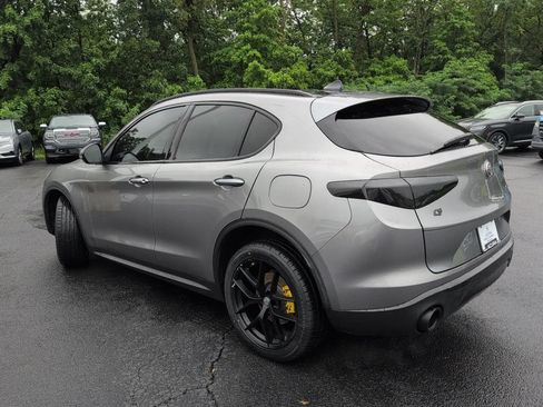 Used 2018 Alfa Romeo Stelvio Ti Sport AWD/4WD image 3