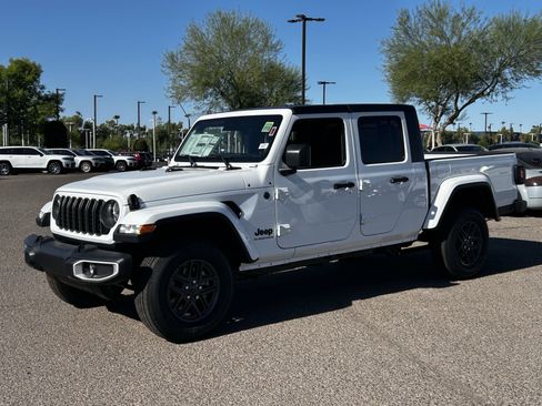 New 2025 Jeep Gladiator Sport AWD/4WD image 2