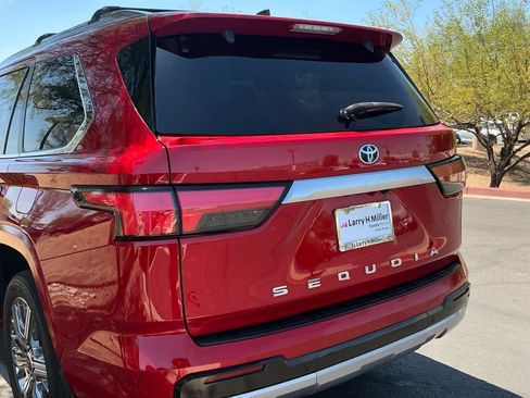 Used 2024 Toyota Sequoia Capstone AWD/4WD image 24