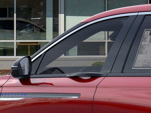 Used 2025 Lincoln Nautilus Premier w/ Equipment Group 102A image 20