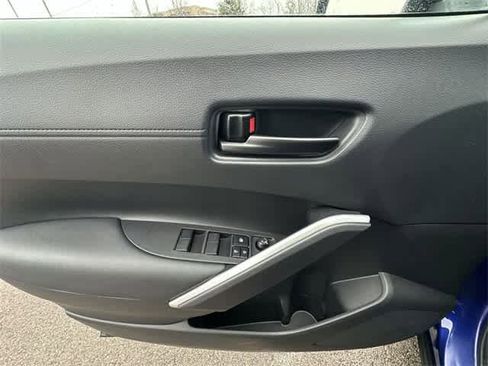 Used 2023 Toyota Corolla Cross SE image 18