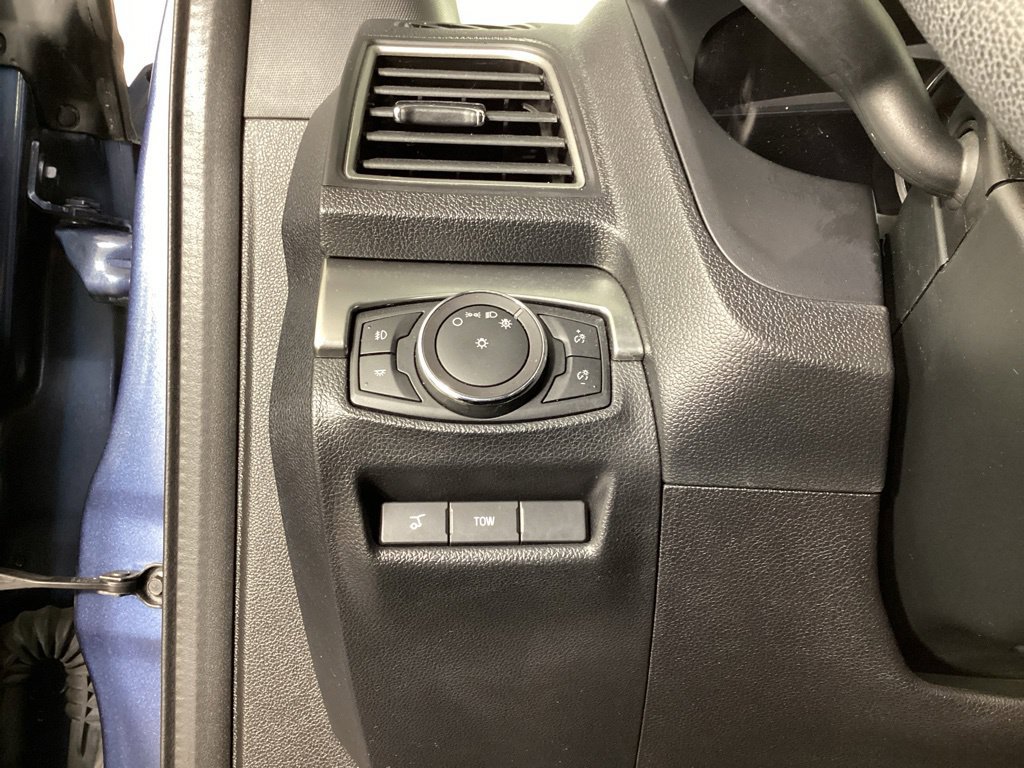 Certified 2018 Ford Explorer XLT w/ Equipment Group 202A AWD/4WD image 12