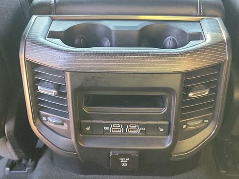 Used 2021 RAM 1500 Limited w/ Body Color Bumper Group image 19