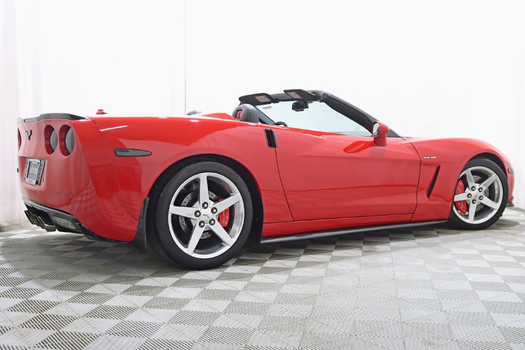 Used 2005 Chevrolet Corvette Convertible w/ Preferred Equipment Group RWD image 8