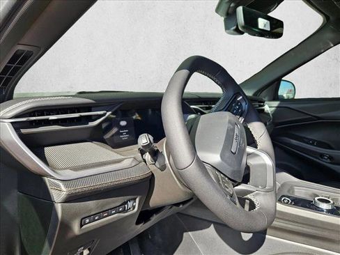 New 2026 Jeep Cherokee Overland image 3