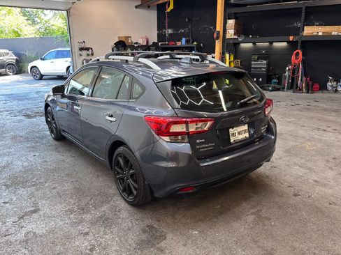 Used 2017 Subaru Impreza 2.0i Limited w/ Moonroof/BSD & Rcta/Eyesight AWD/4WD image 5