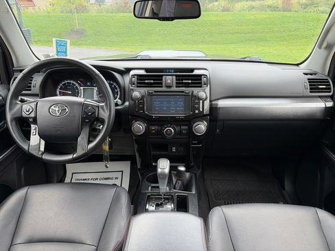 Used 2019 Toyota 4Runner TRD Off-Road Premium AWD/4WD image 7