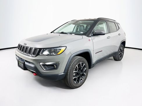 Used 2020 Jeep Compass Trailhawk w/ Cold Weather Group image 3