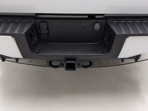 Used 2024 Ford F350 XLT image 6