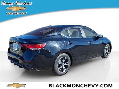 Used 2021 Nissan Sentra SV image 3