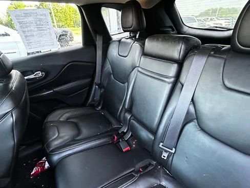 Used 2015 Jeep Cherokee Limited AWD/4WD image 10