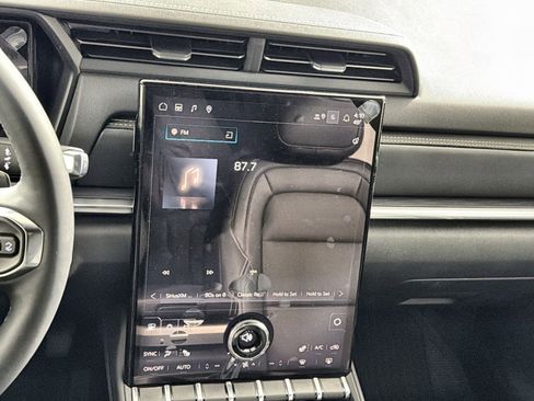 New 2026 GMC Terrain Elevation image 18